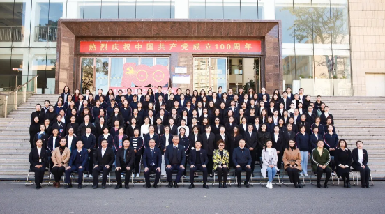 【妇女大会】巾帼心向党 奋进新时代——2026世界杯官网第一次妇女代表大会召开